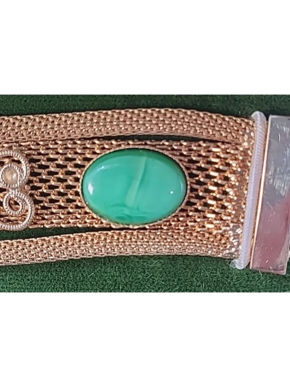 Jade Colored Stone 3 Strand Mesh Bracelet Gold Tone 6.5